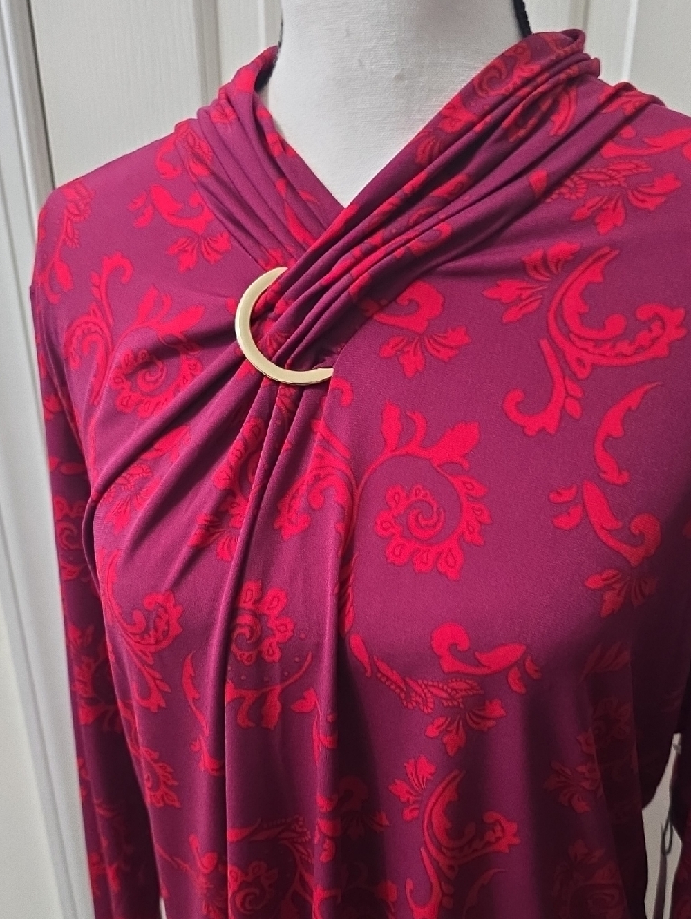 LIZ CLAIBORNE WOMEN'S PETITE LONG SLEEVES MAGENTA FANCY EMBELLISHED BLOUSE PXL - Picture 6 of 17